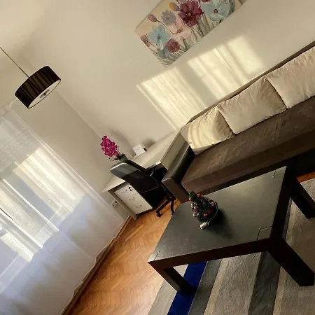 Apartment Thalia *